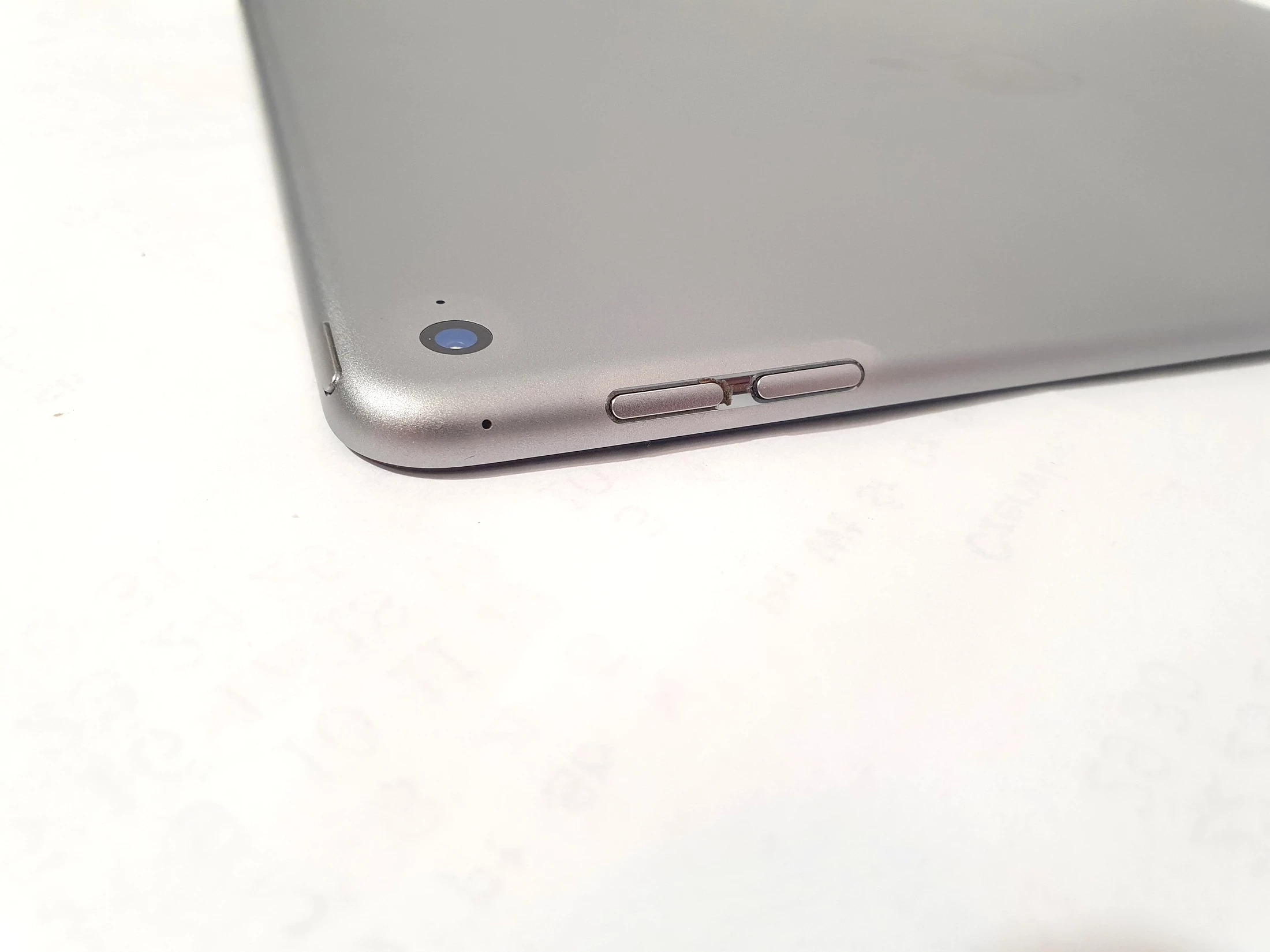 tablet-apple-ipad-air-2-128gb-przekatna-ekranu-97
