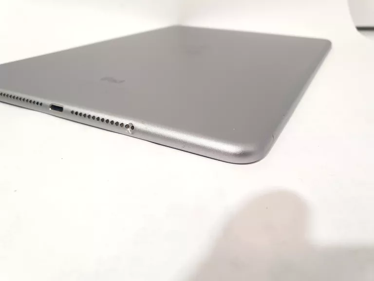 tablet-apple-ipad-air-2-128gb-kod-producenta-a1567