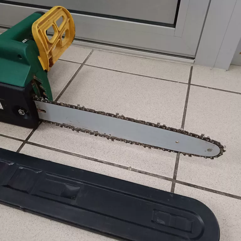 pila-lancuchowa-flora-marka-flora