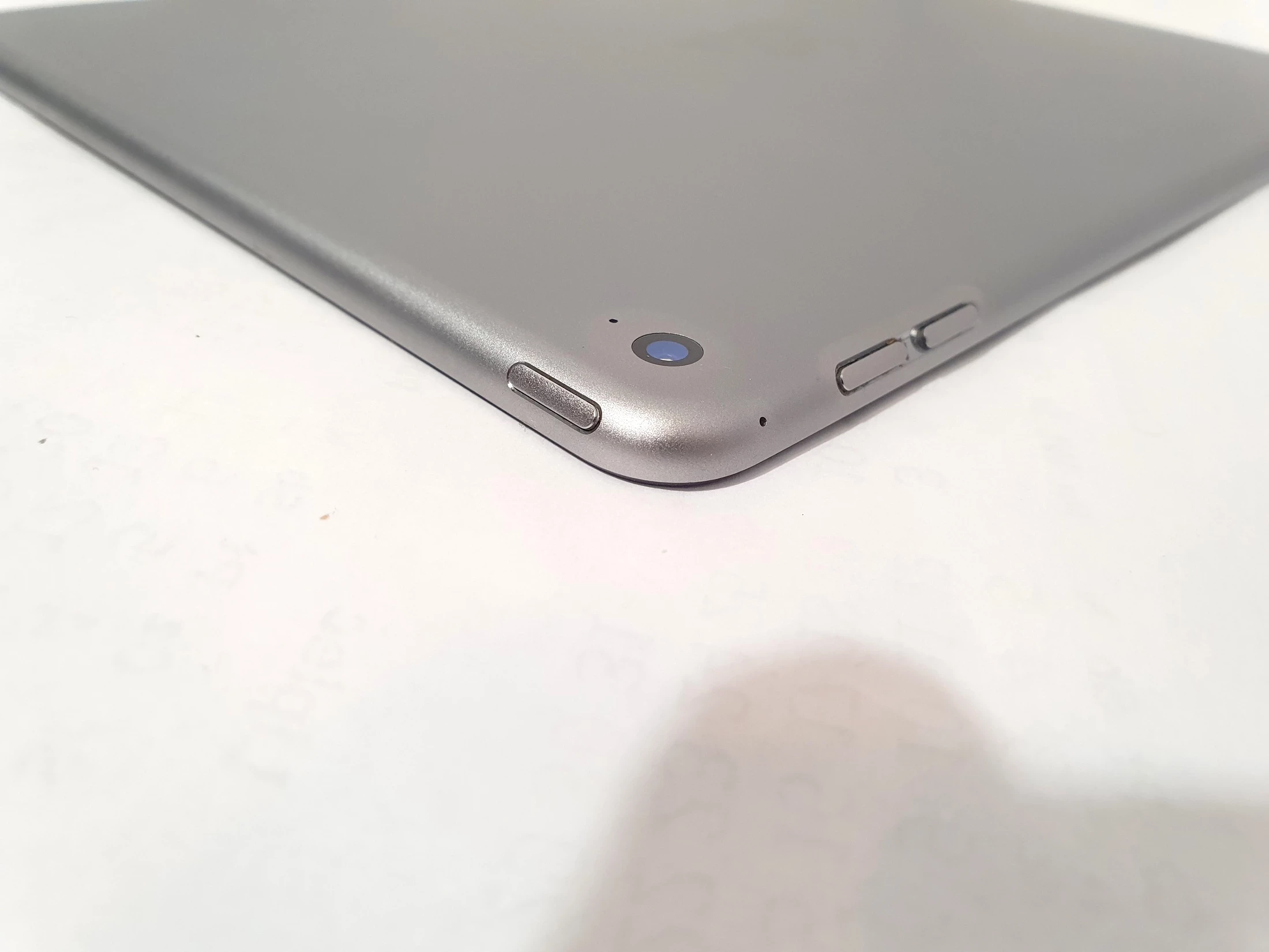 tablet-apple-ipad-air-2-128gb-system-operacyjny-ios