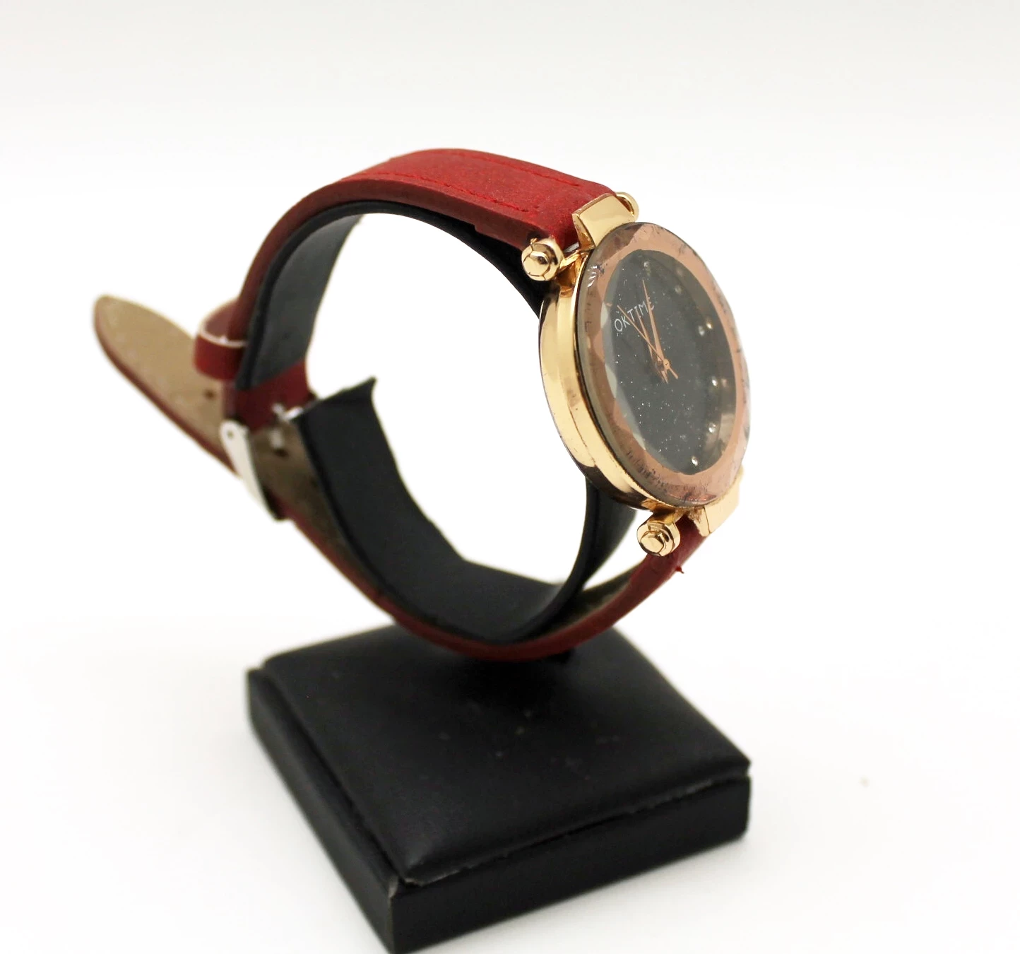 zegarek-oktime-czerowny-pasek-rodzaj-analogowe