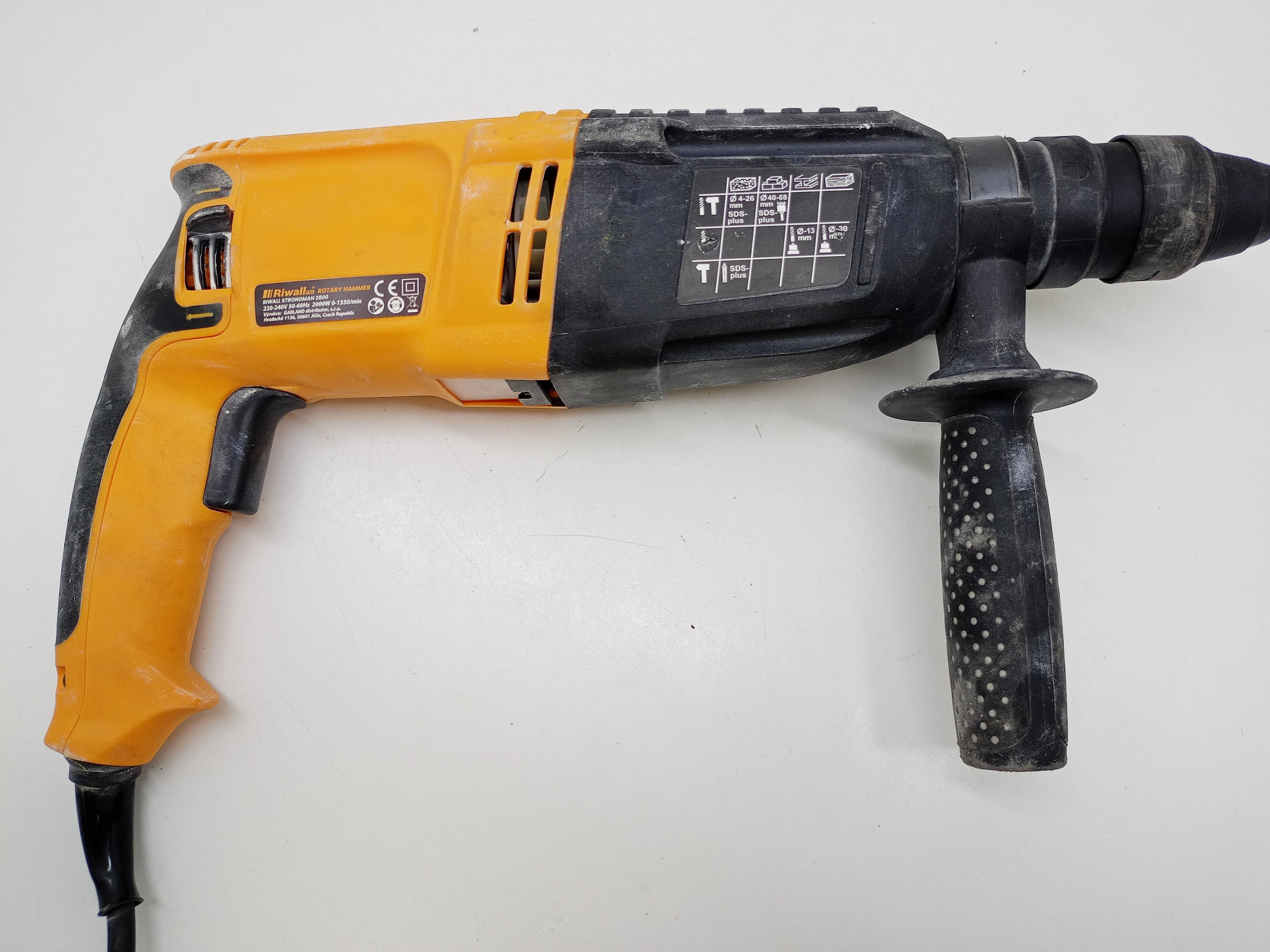 mlotowiertarka-riwall-pro-sds-plus-2800-w-funkcyjnosc-4-funkcyjny-wiercenie-z-i-bez-udaru-podkuwanie-indeksacjablokowanie-dluta