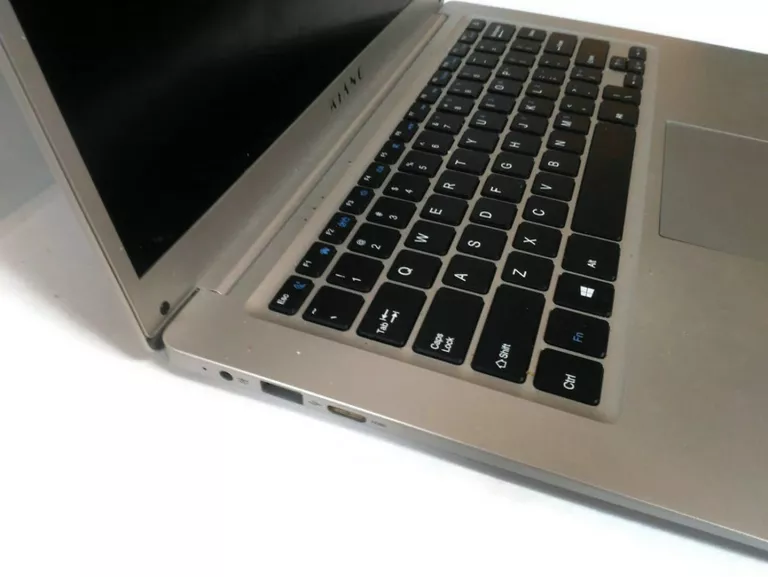 LAPTOP KIANO SLIMNOTE 14.2 (USZK. WEJŚCIE ŁAD.)