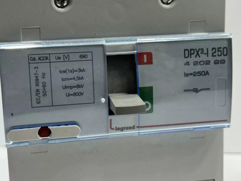 ROZŁĄCZNIK MOCY 3P 250A DPX3 PUD