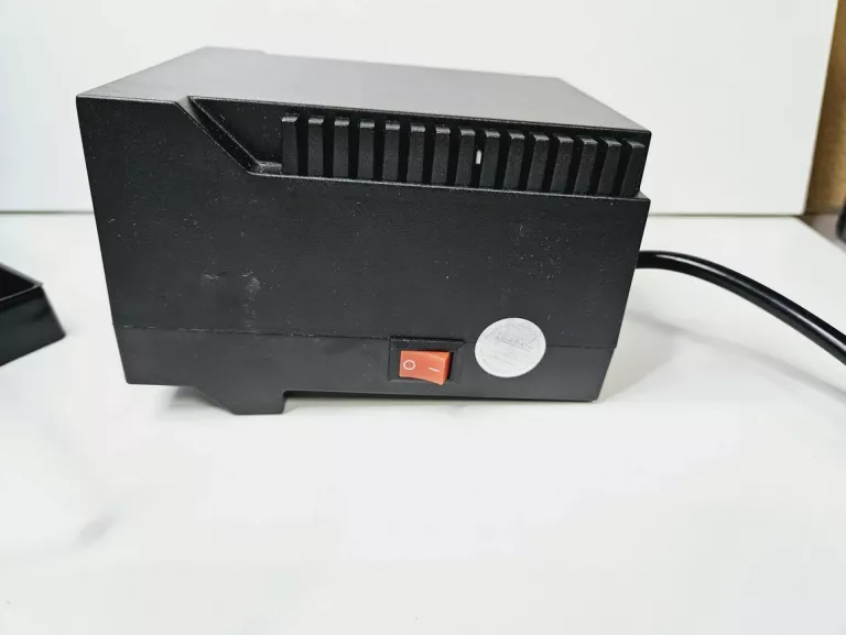 STACJA LUTOWNICZA ZHAOXIN 936A 220V 50HZ
