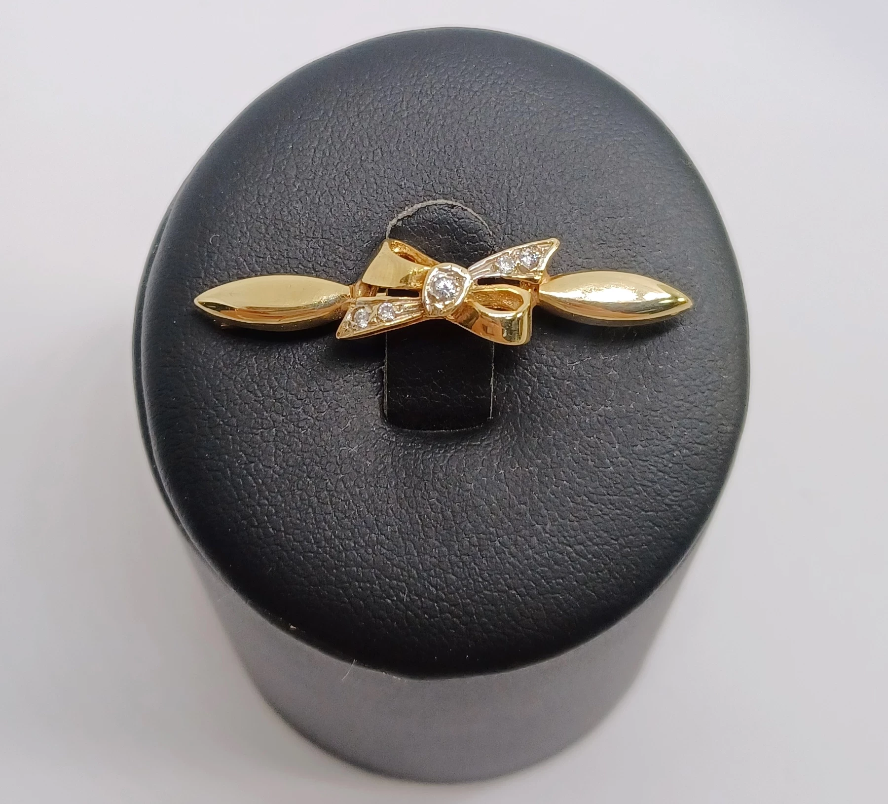 zlota-broszka-kokardka-585-14k-w482-targowa-32-warszawa