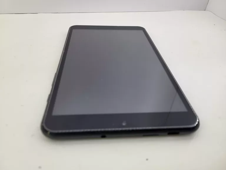 TABLET QILIVE 8" Q4-21 2 GB / 32 GB KOMPLET