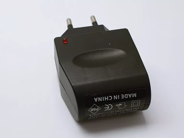 TRANSMITER FM BASEUS S-09 + ADAPTER DO WTYCZKI 230V
