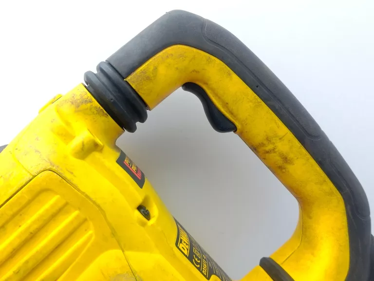 MŁOT WYBURZENIOWY DEWALT D25872K 8.8 KG SDS-MAX