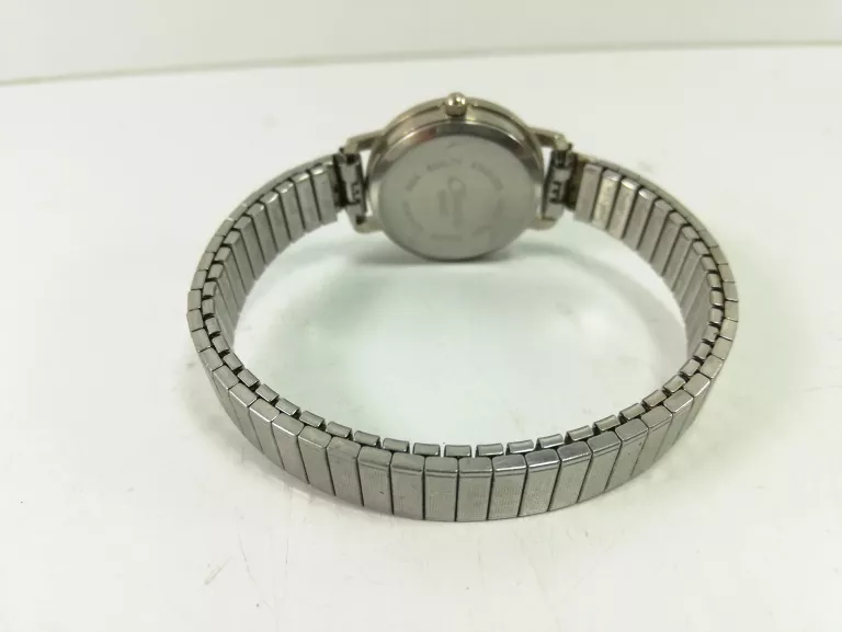 ZEGAREK CLASSIC QUARTZ CRYSTAL