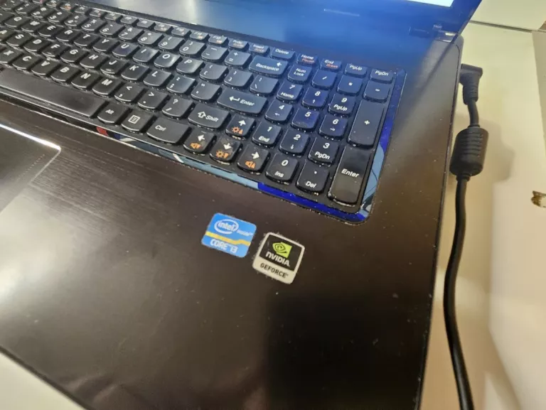 LAPTOP LENOVO G780 INTEL CORE I3\6GB\1TB DZIAŁA TYLKO NA ZASILACZU