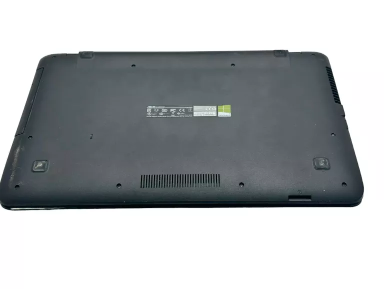 LAPTOP ASUS X751L 17,3" I5-4210U 8GB RAM 256GB SSD GEFORCE 820M WIN10