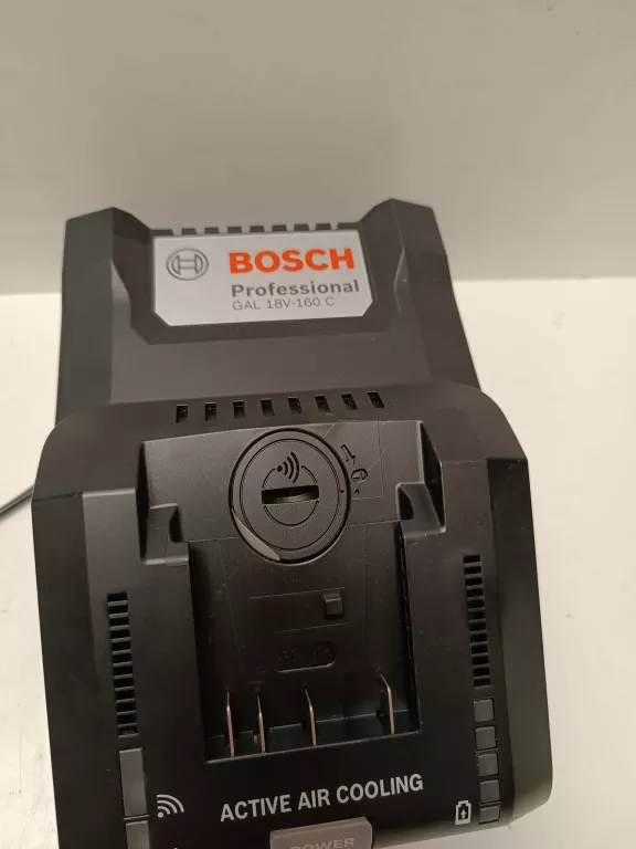 ladowarka-bosch-gal-18v-160-c-stan-uzywany