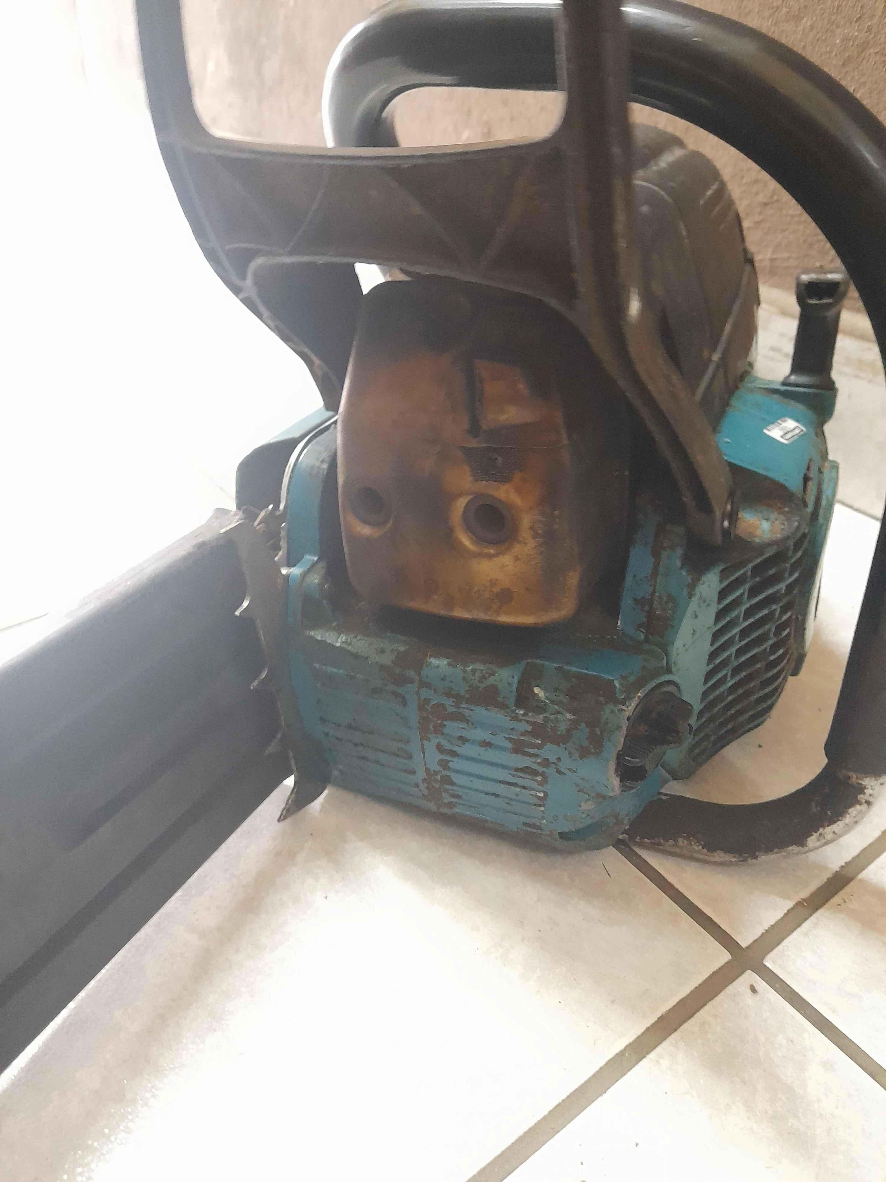 pila-spalinowa-makita-ea6100p-kod-producenta-ea6100p45e