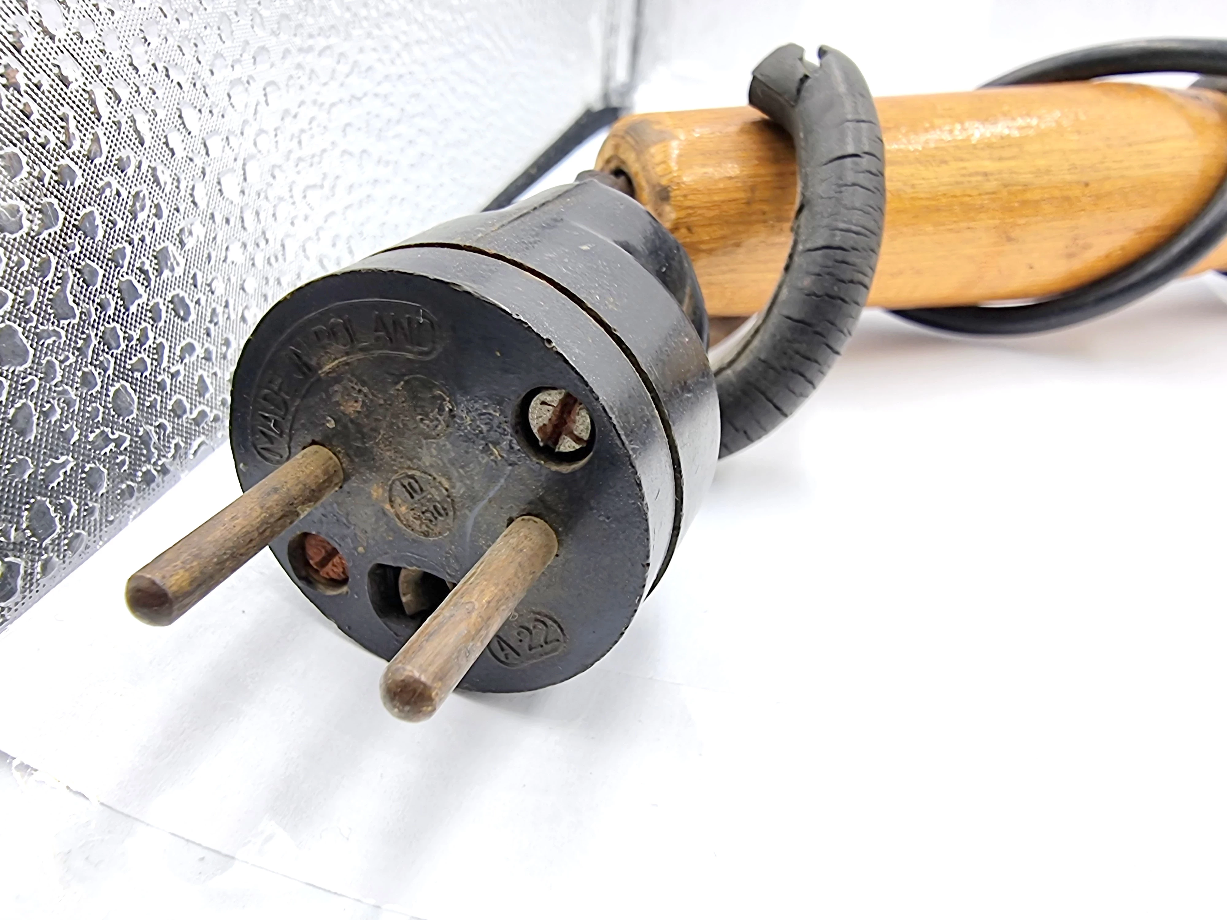 lutownica-do-blachy-drewniana-raczka-rodzaj-grzalkowa-oporowa