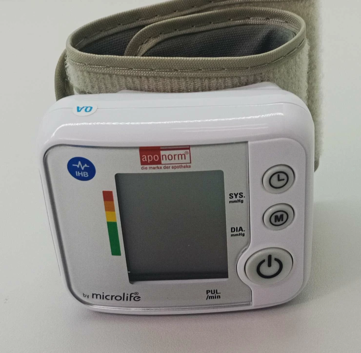 cisnieniomierz-aponorm-microlife-w-pudelku-miejsce-pomiaru-209402-239010