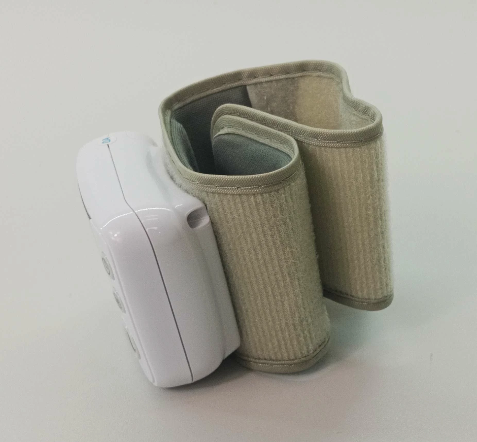 cisnieniomierz-aponorm-microlife-w-pudelku-rodzaj-209398-239006