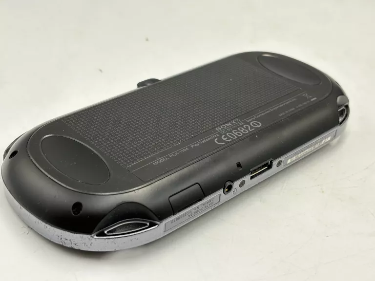 KONSOLA PS VITA PCH-1004 16GB