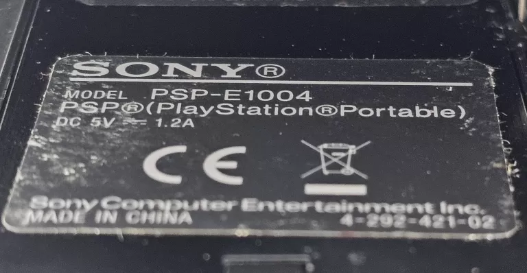 KONSOLA SONY PSP STREET PSP-E1004 + ŁADOWARKA + KARTA PAMIĘCI 32GB