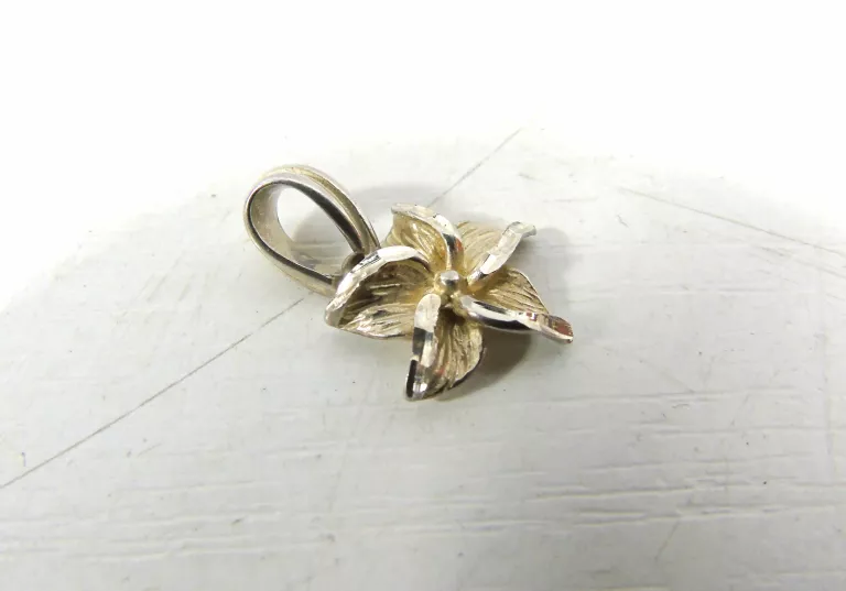 wdechowa-srebrna-zawieszka-pr925-stan-11323-253806