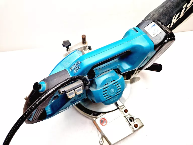 pila-ukosnica-ukosowa-aku-makita-dls600-18v-stan-uzywany