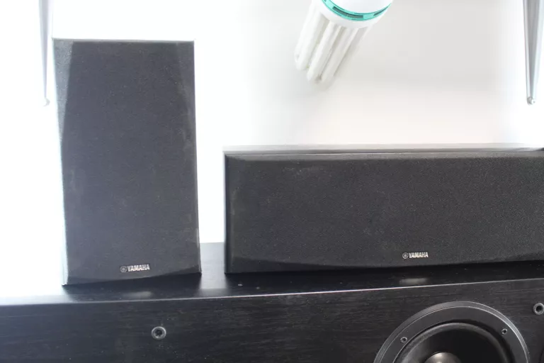 KINO DOMOWE YAMAHA RX-V485 PILOT KOLUMNY