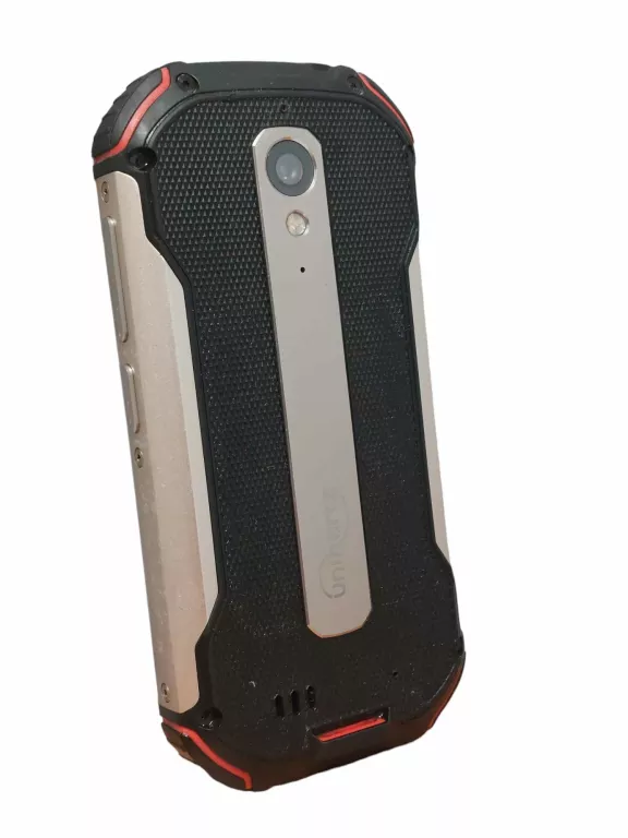 OPIS OPIS TELEFON SMARTFON UNIHERTZ ATOM XL 6/128 GB
