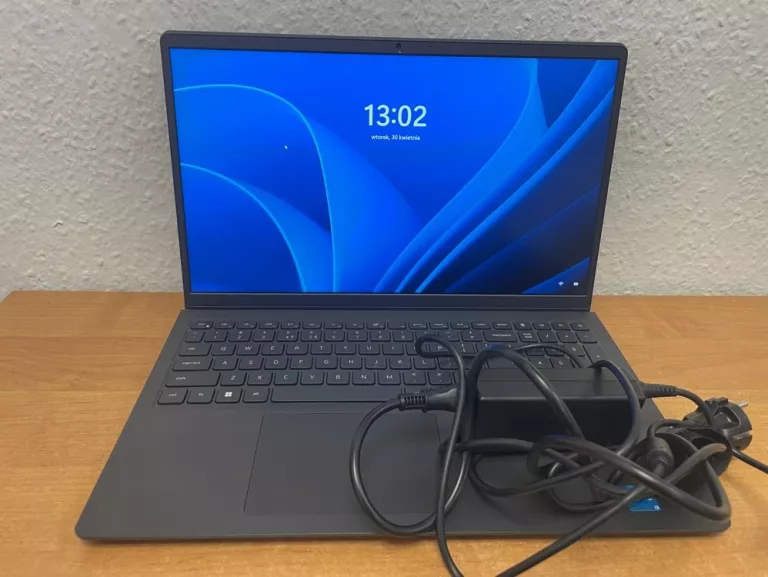 DELL VOSTRO 15 3510