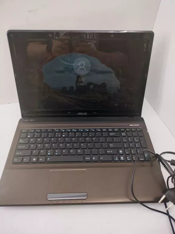 LAPTOP ASUS K52 USZKODZONY