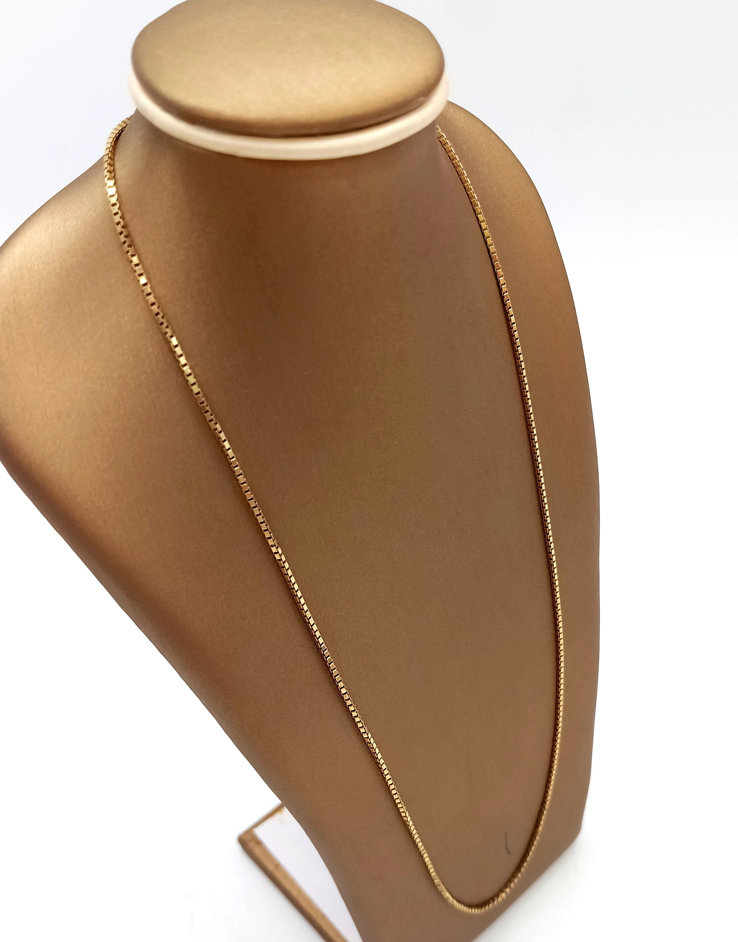 piekny-zloty-lancuszek-750463g-material-zloto