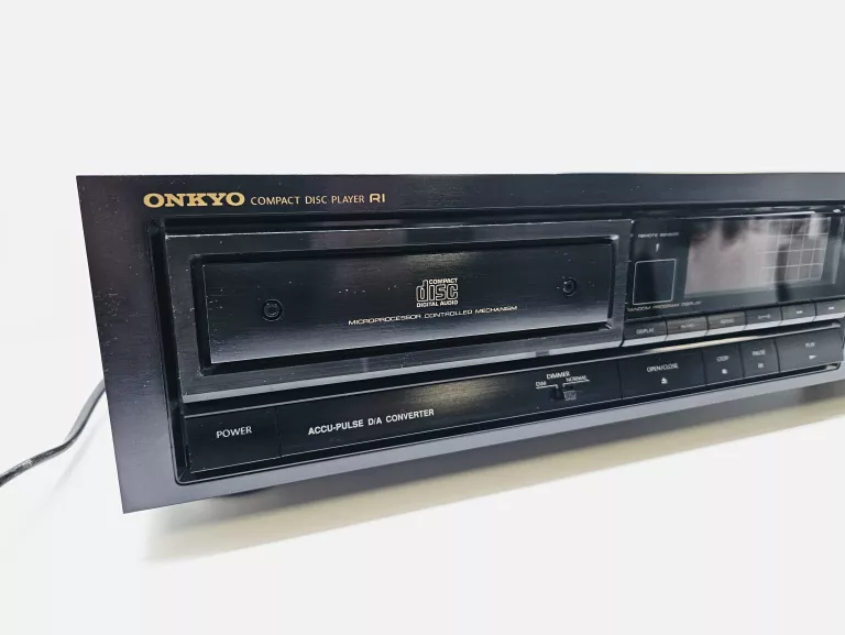 ODTWARZACZ CD ONKYO DX-6730 CZARNY