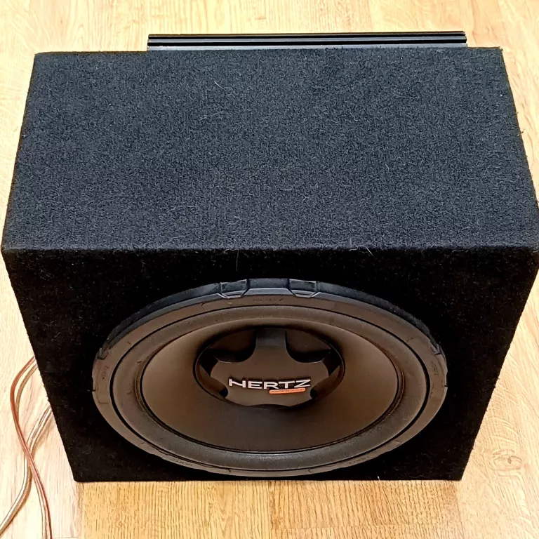 car-audio-wzmacniacz-crunch-blackmaxx-subwoofer-hertz-stan-uzywany