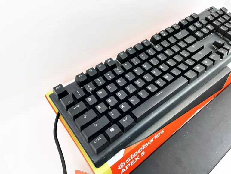 KLAWIATURA STEELSERIES APEX 5