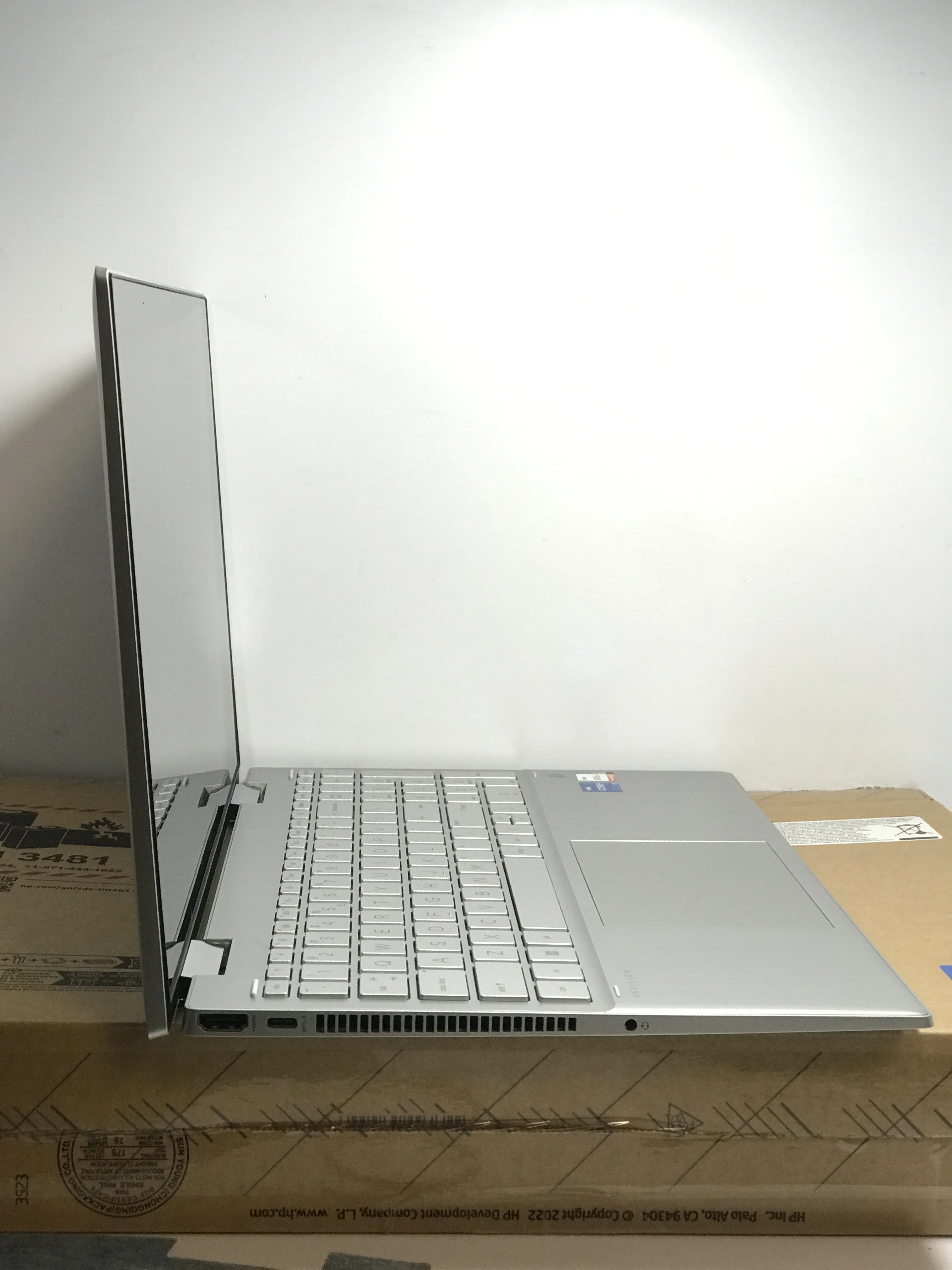 laptop-hp-pavilion-x360-15-er1420nw-8gb512-gb-ssdi5-win-11home-seria-procesora-intel-core-i5