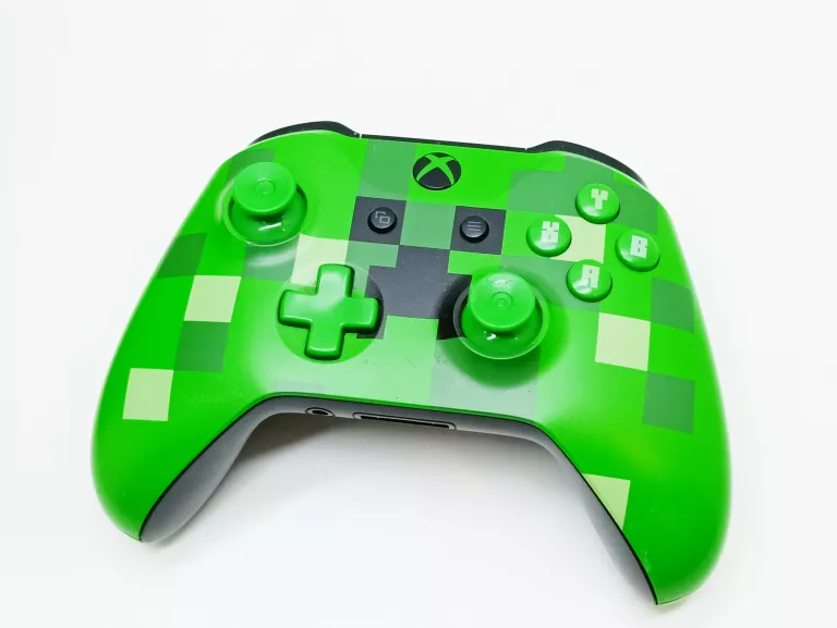 KONSOLA XBOX ONE S MINECRAFT EDTITION