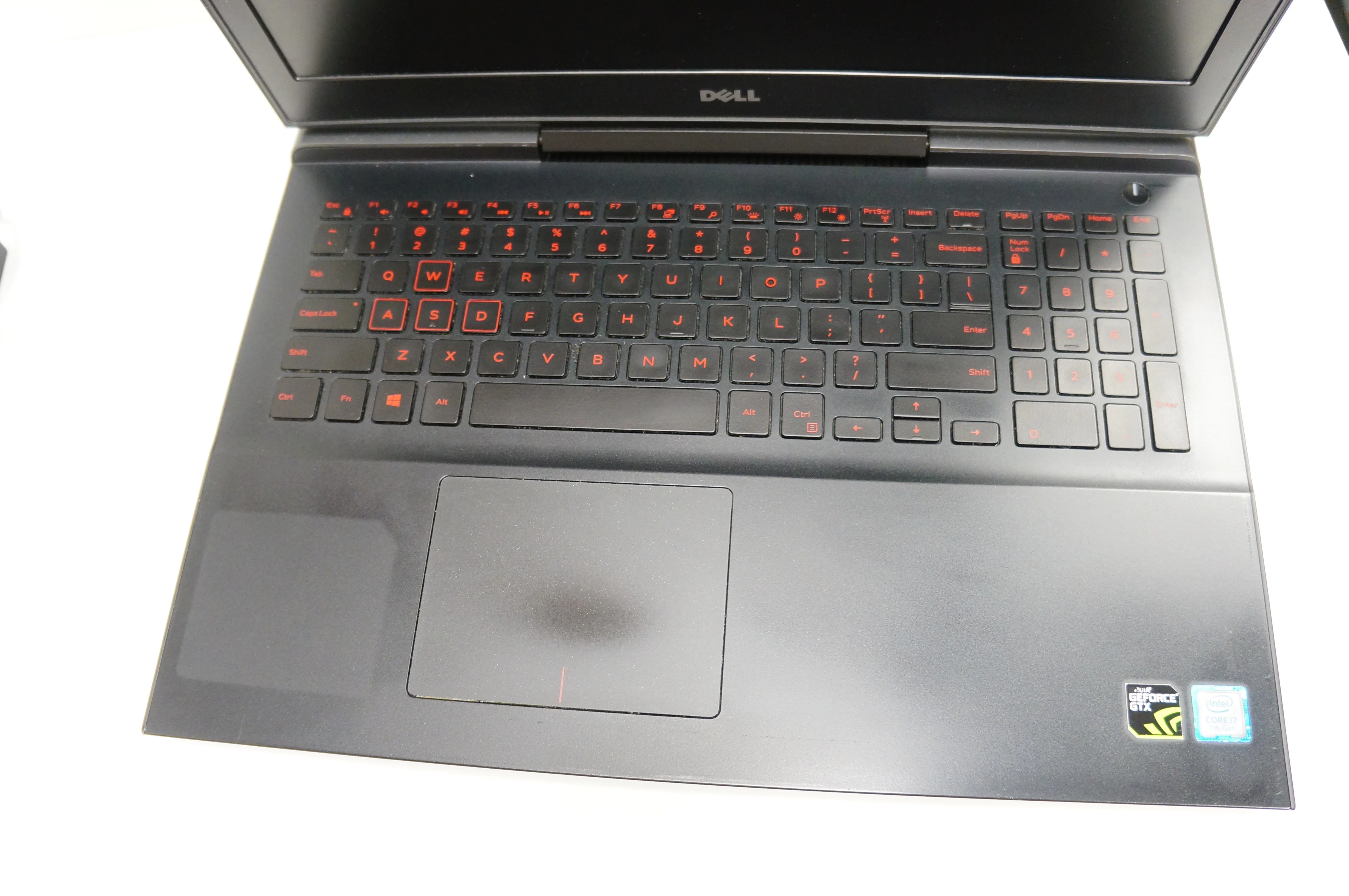 laptop-dell-inspiron-15-7000-gaming-24gb-i7-480gb256gb-gtx1050ti-seria-procesora-intel-core-i7