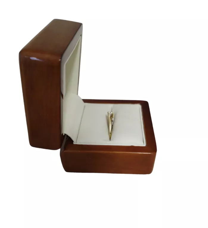 zloty-pierscionek-z-brylantem-166gr-585-stan-11323-2