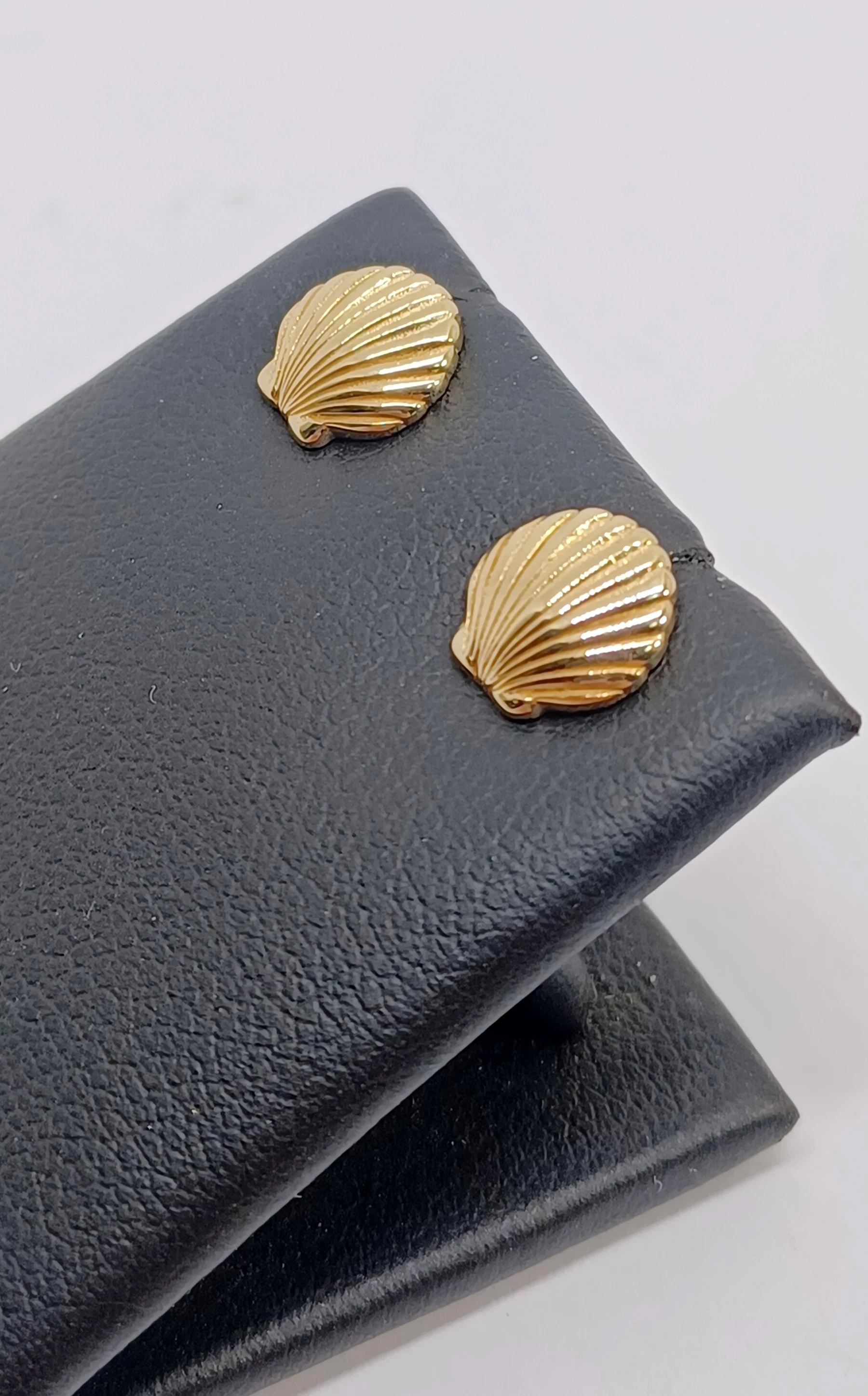 zlote-kolczyki-muszelki-14k-585-w131g-marka-inna-marka