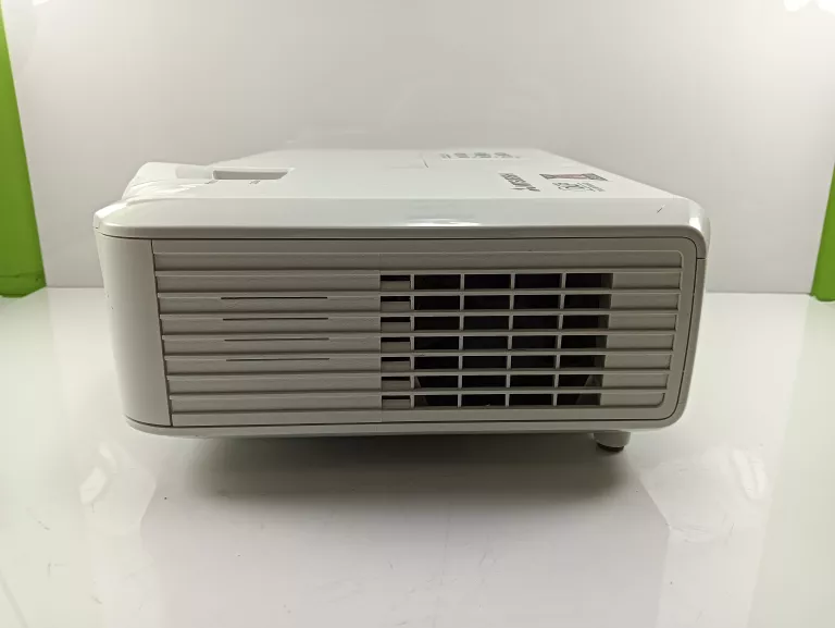 PROJEKTOR MITSUBISHI EX321U