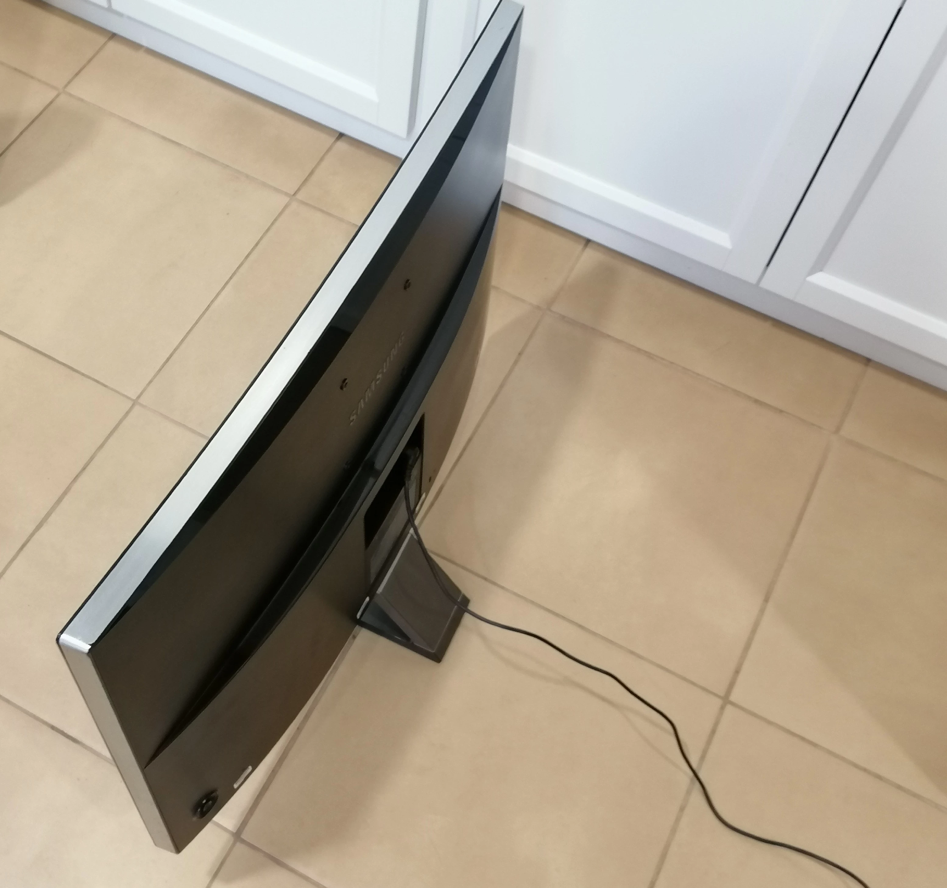 monitor-samsung-s27d590cs-rodzaj-podswietlania-led