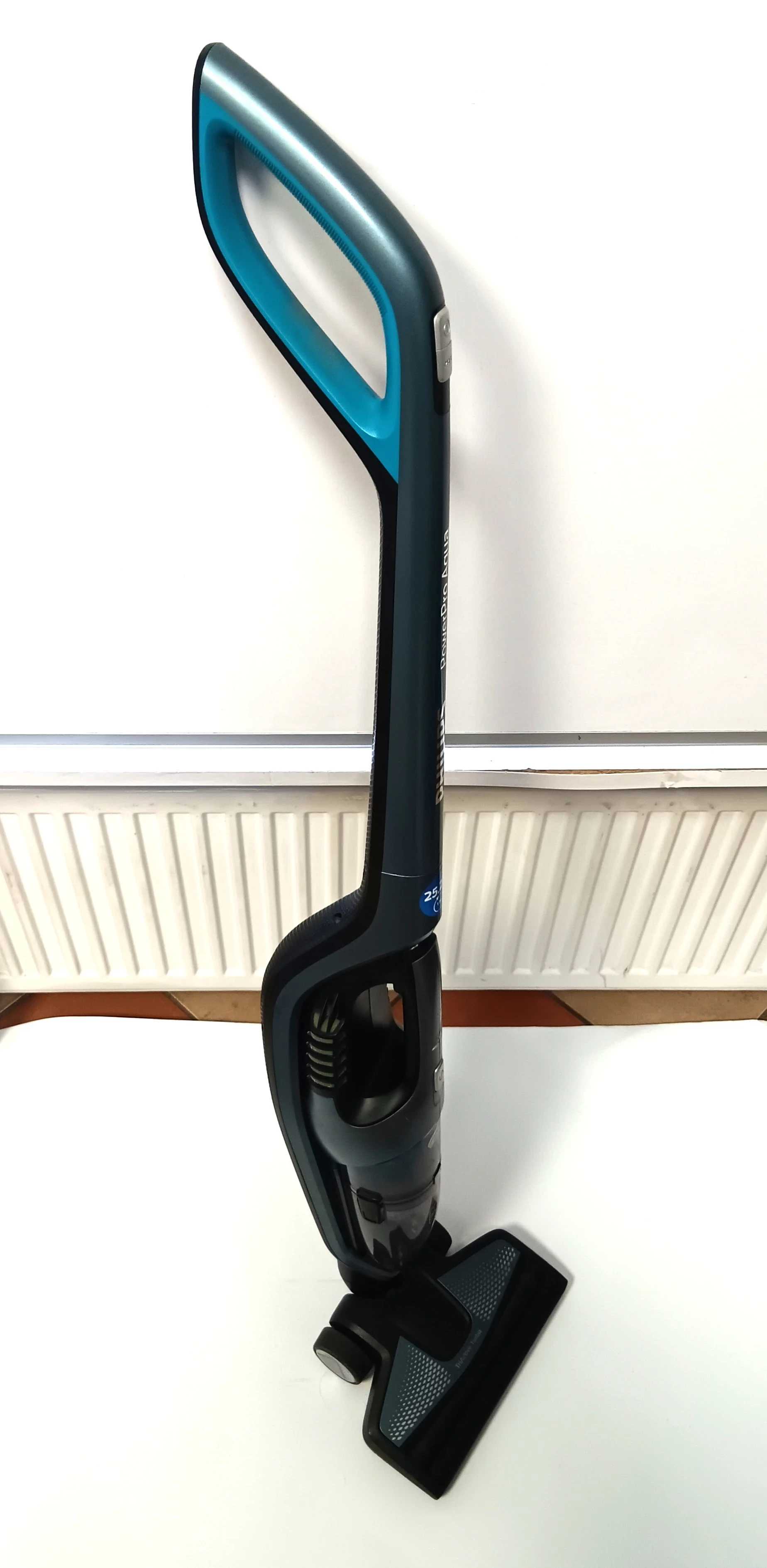 odkurzacz-philips-fc6409-z-zasilaczem-stan-uzywany