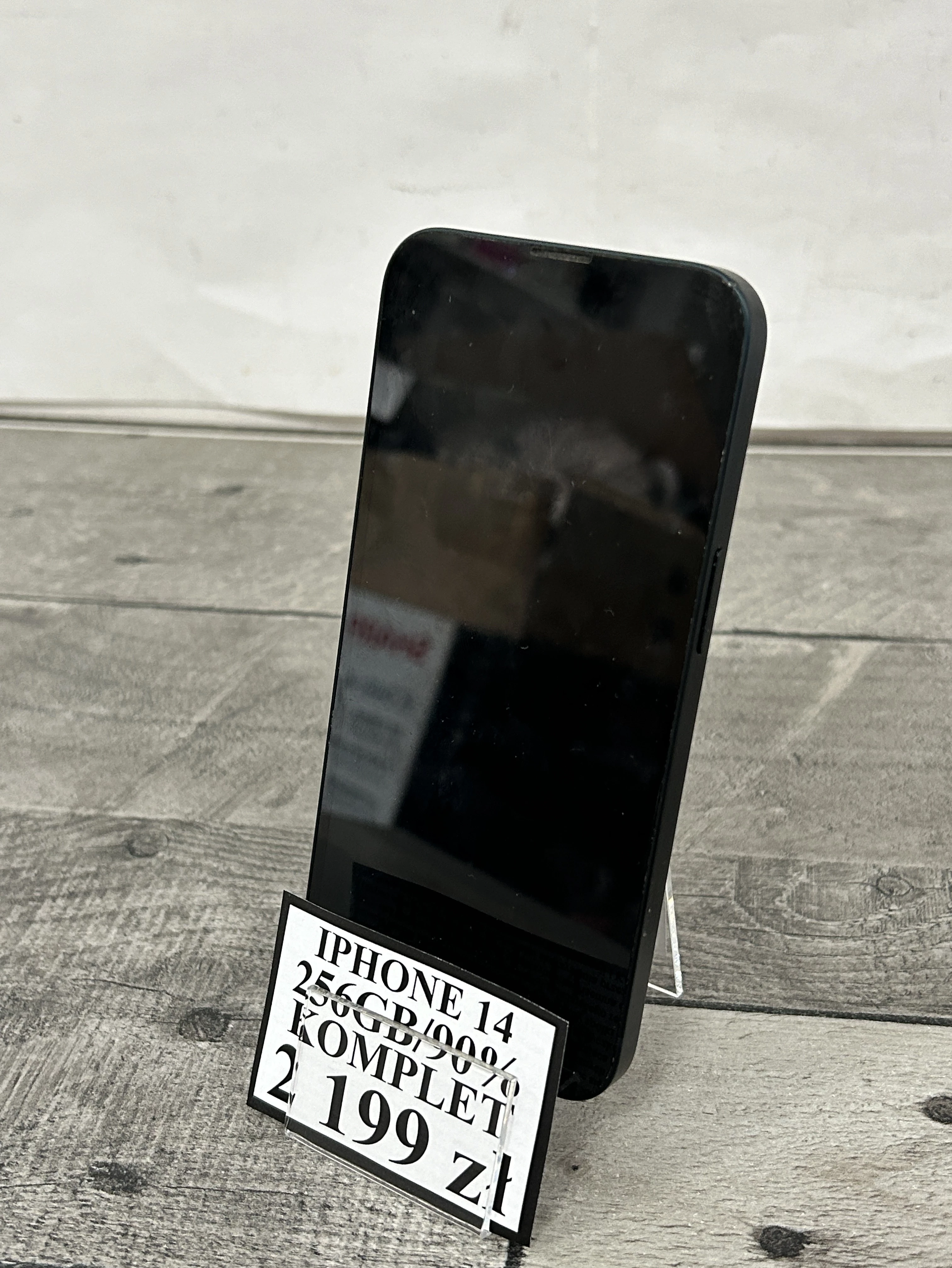 telefon-iphone-14-system-operacyjny-ios