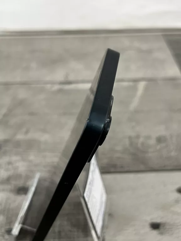 telefon-iphone-14-pamiec-ram-6-gb