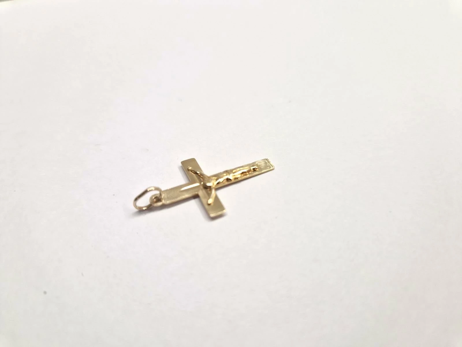 prosty-ladny-zloty-krzyzyk-585088g-15x25cm-stan-uzywany