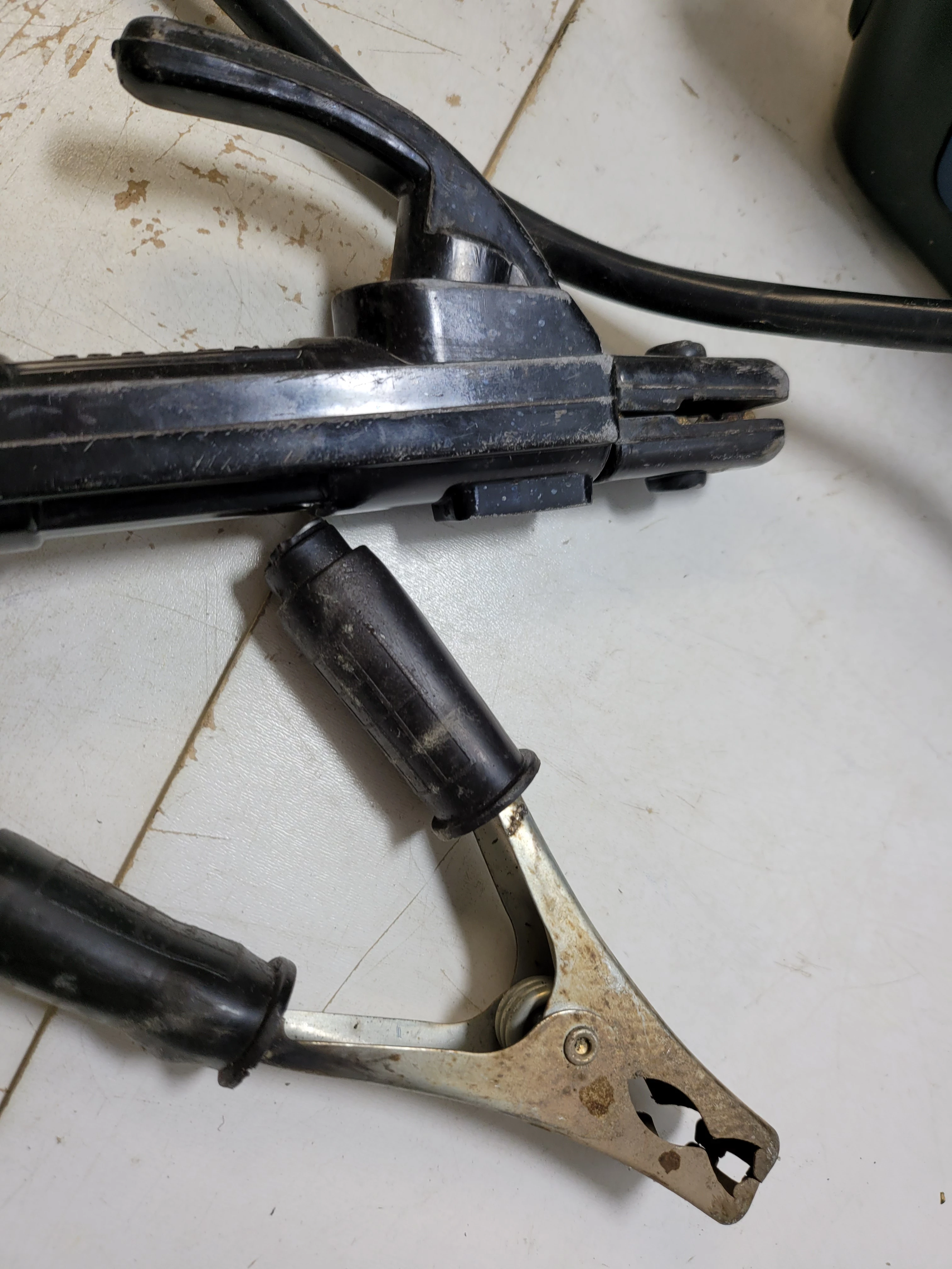 spawarka-invertorowa-nupower-npw-130-inv-130-ampe-marka-inna