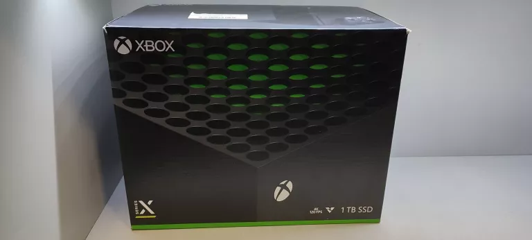 KONSOLA XBOX SERIES X 1TB
