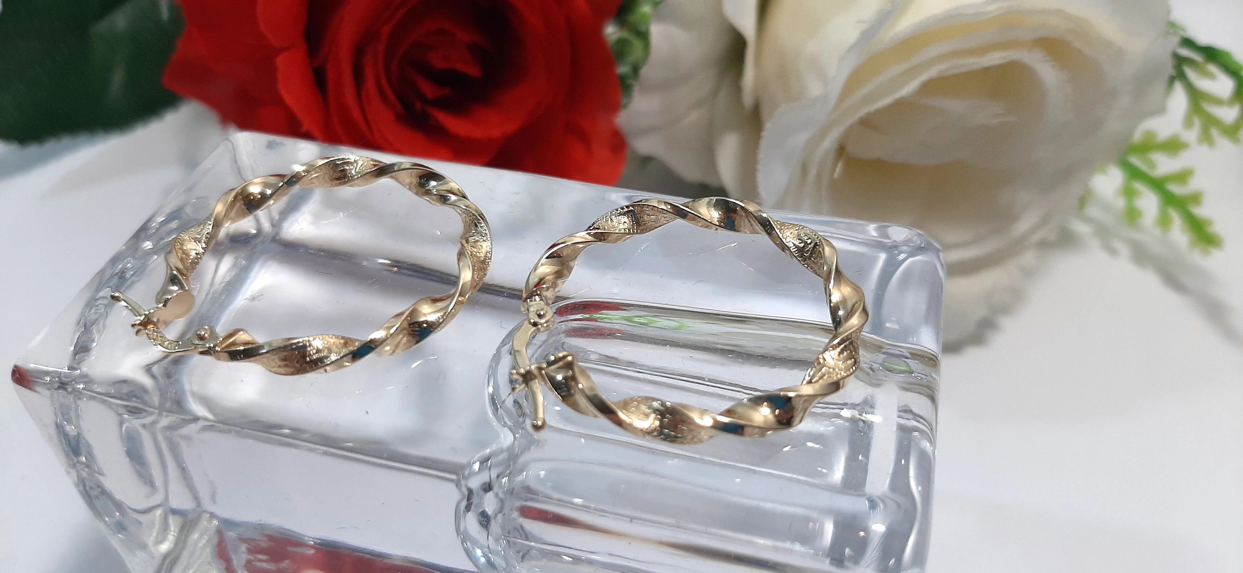 zlote-kolczyki-kola-z-wzorem-versace-271g-585-stan-11323-238058