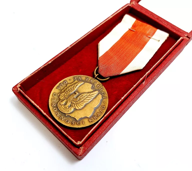 MEDAL BRĄZOWY ZA ZASŁUGI DLA OBRONNOŚCI KRAJU