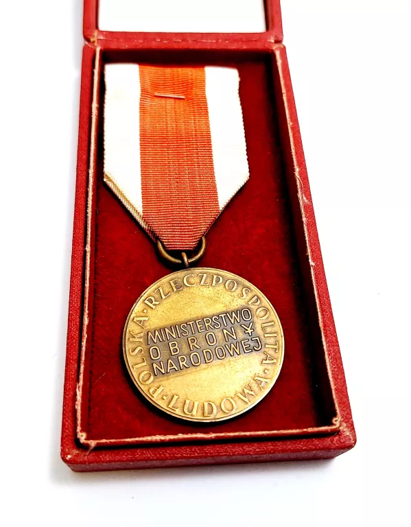 MEDAL BRĄZOWY ZA ZASŁUGI DLA OBRONNOŚCI KRAJU