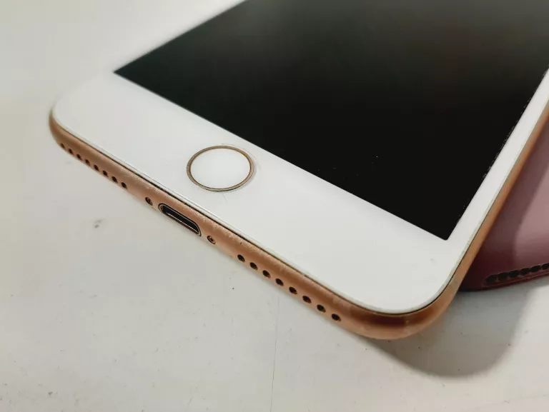 telefon-iphone-8-plus-64-gb-kondycja-80-pojemnosc-akumulatora-2675